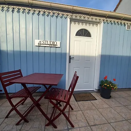Le Studio Aubervilliers Exterior photo